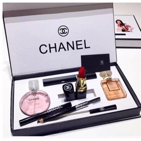 CHANEL Skincare Gift Sets .